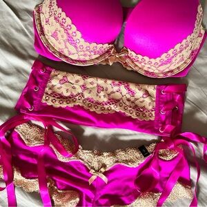 Victorias Secret Very Sexy Push Up set